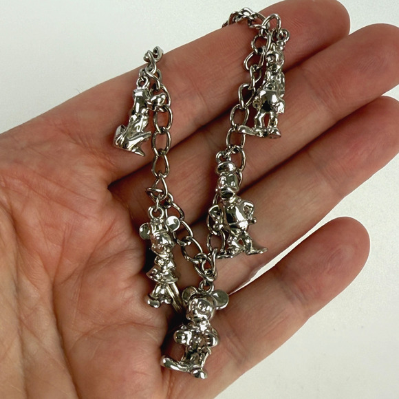 Disney Mickey Mouse Minnie Donald Duck Goofy Pluto Silver Tone Charm Bracelet 7" - Picture 8 of 10
